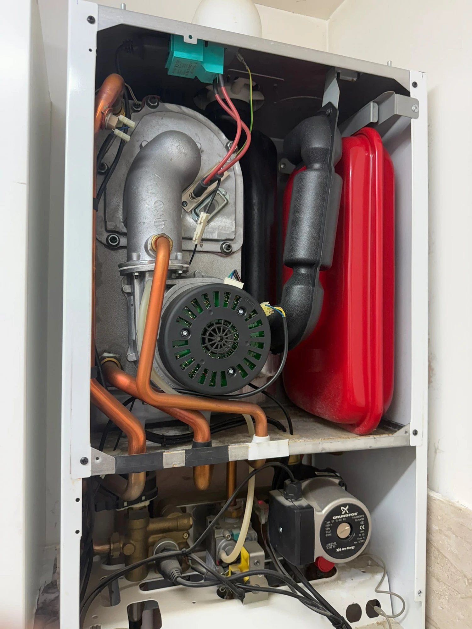 Precision copper pipework under ecoTEC plus