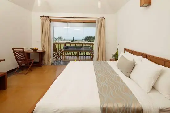 Deluxe Sea View Room