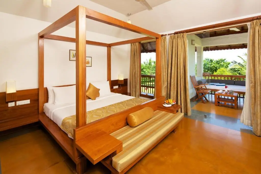 Deluxe Lake View Room