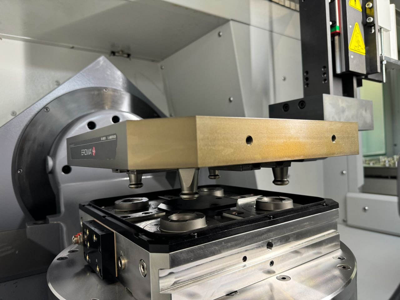 EROWA zero-point pallet system