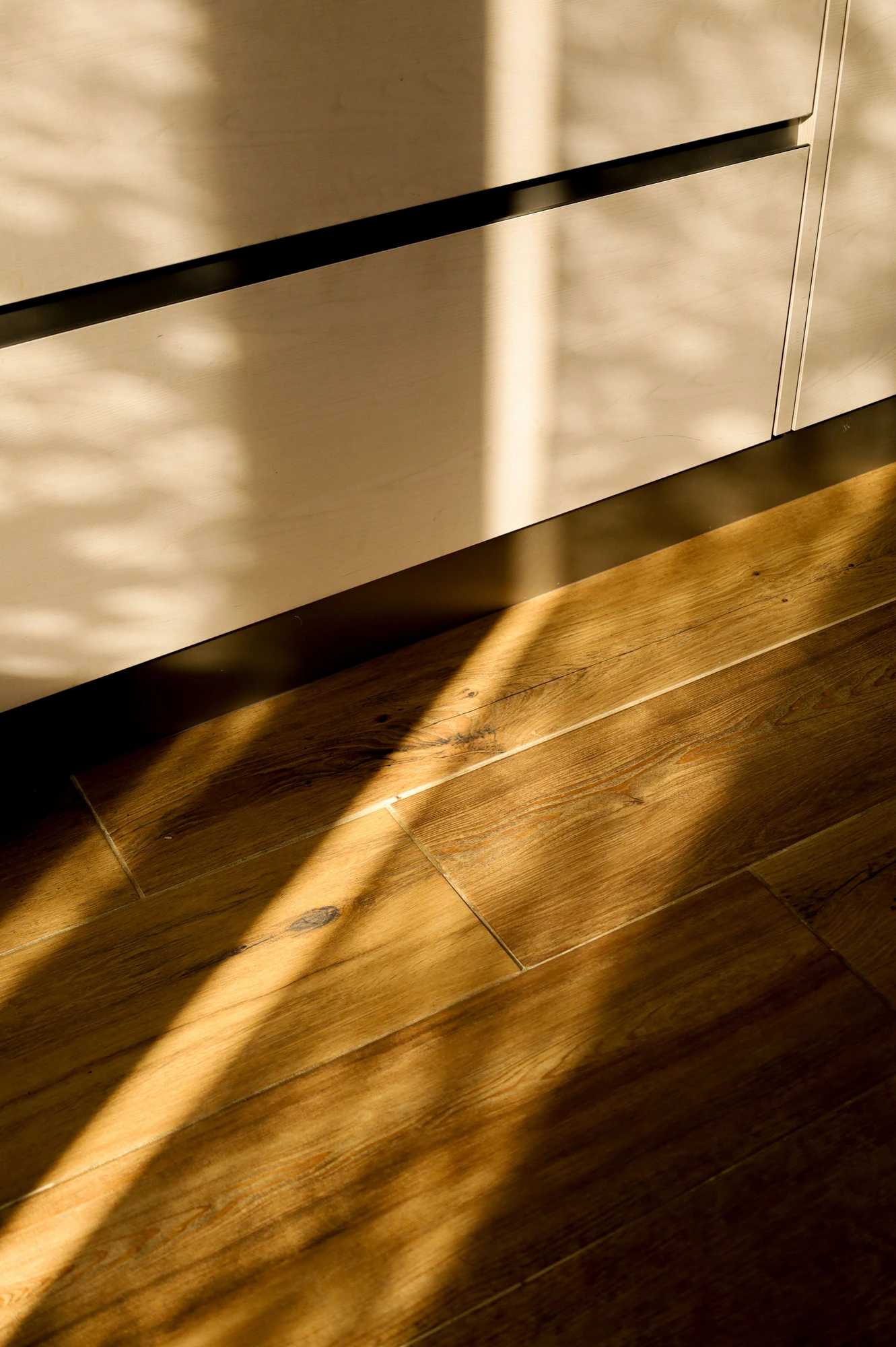 Sunlit Kitchen Plank